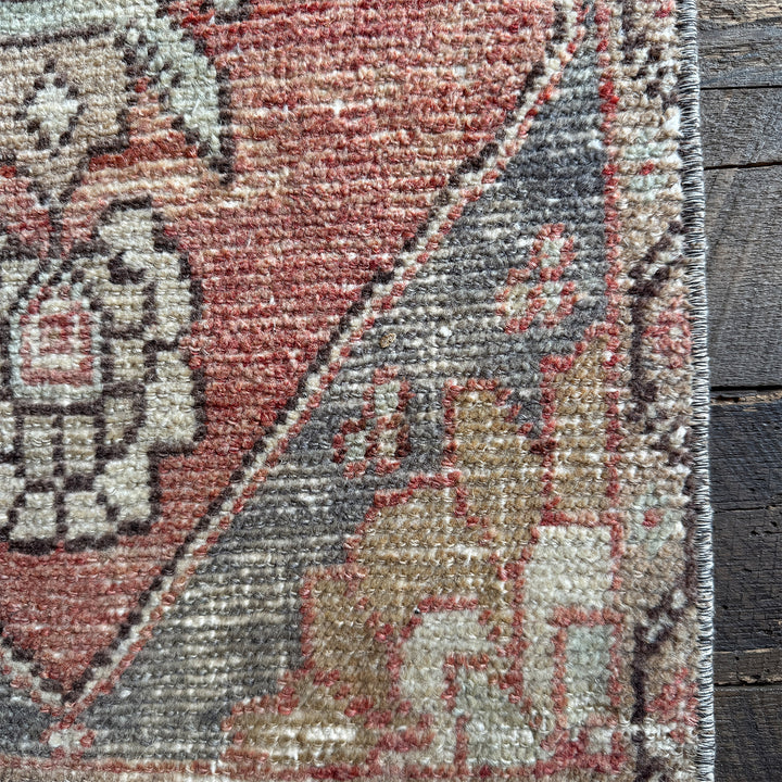 Vintage Rug No. 136
