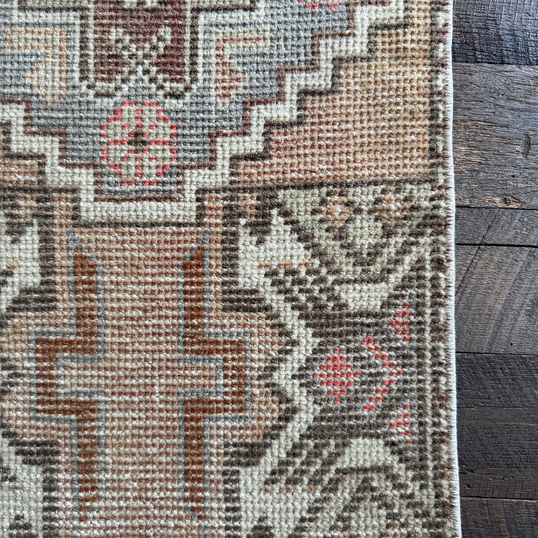 Vintage Rug No. 139