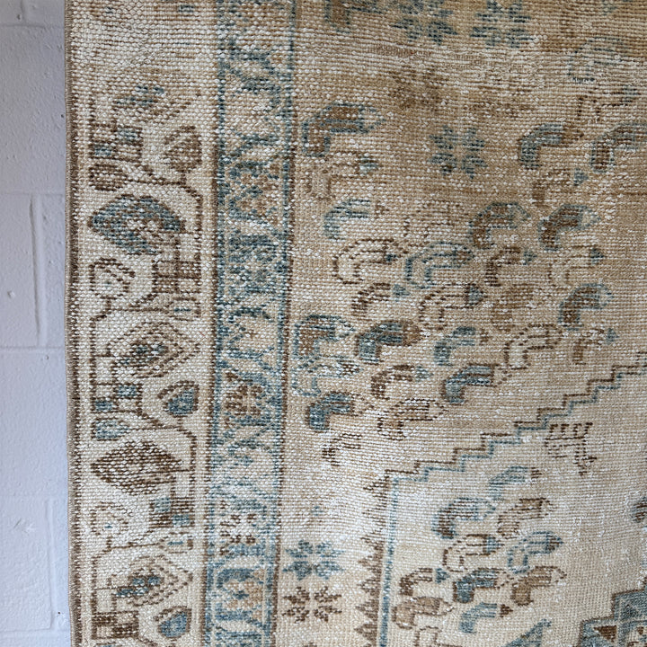 Vintage Rug No. 173