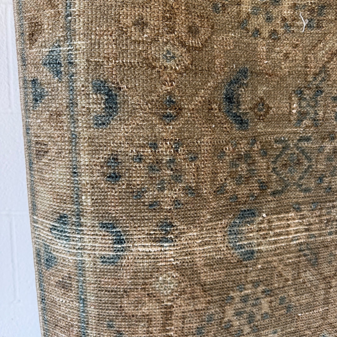 Vintage Rug No. 168