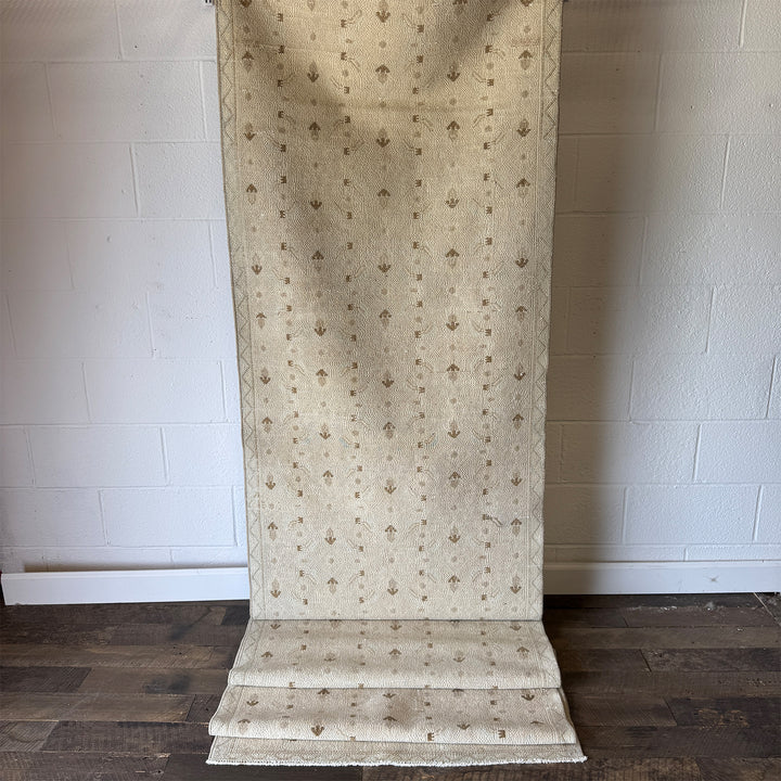 Vintage Rug No. 170