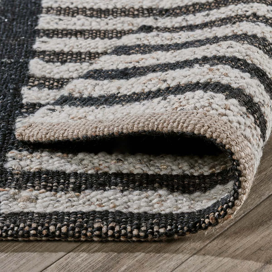 Thara Rug