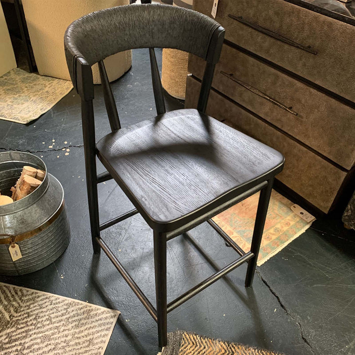 Ramiro Stool