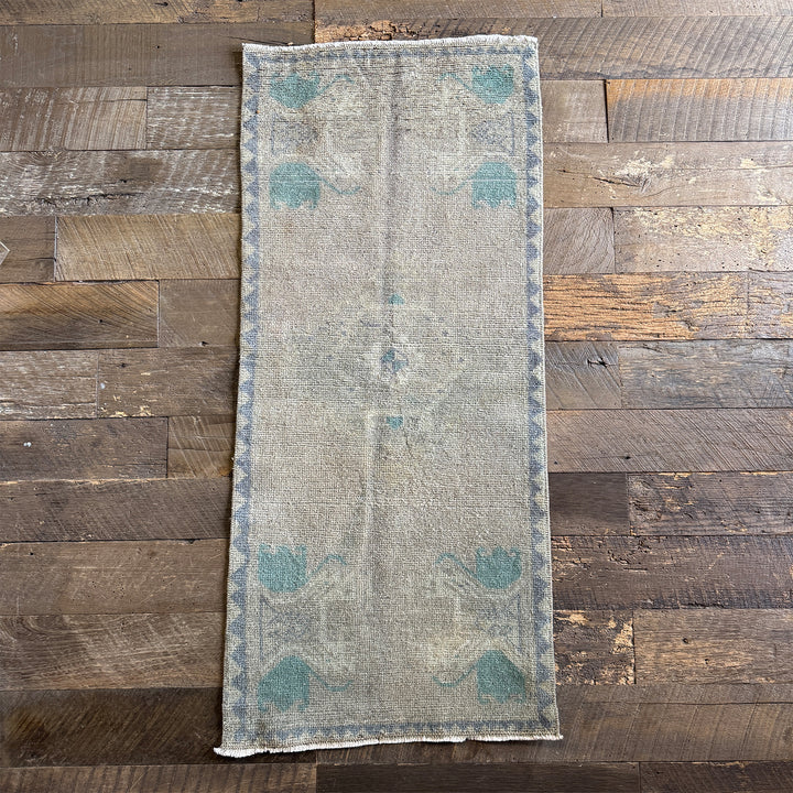 Vintage Rug No. 11