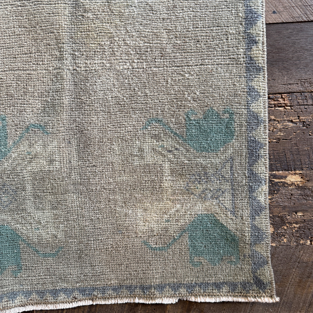 Vintage Rug No. 11