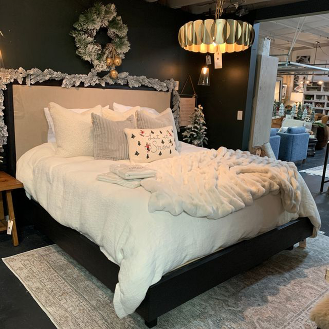 SKYLA EASTERN KING BED