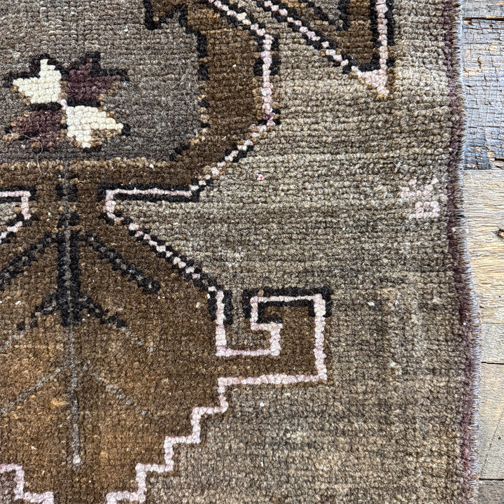 Vintage Rug No. 56