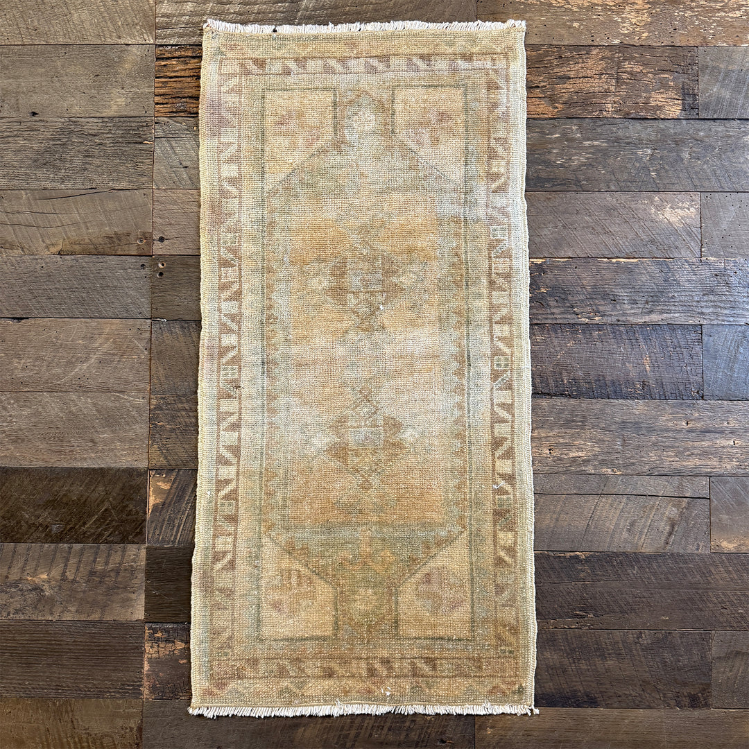 Vintage Rug No. 58