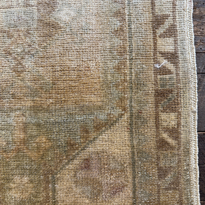 Vintage Rug No. 58
