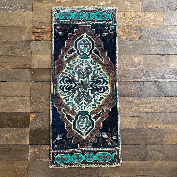 Vintage Rug No. 128