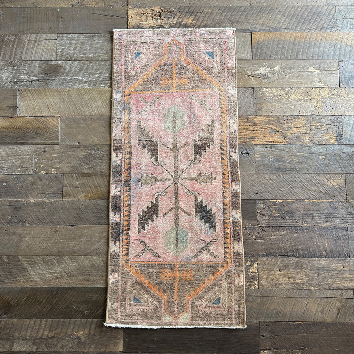 Vintage Rug No. 107