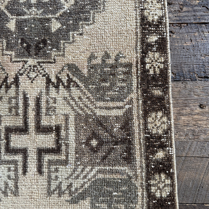 Vintage Rug No. 130