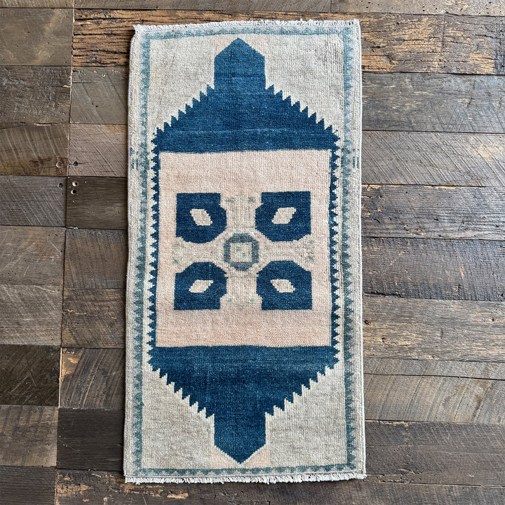 Vintage Rug No. 131