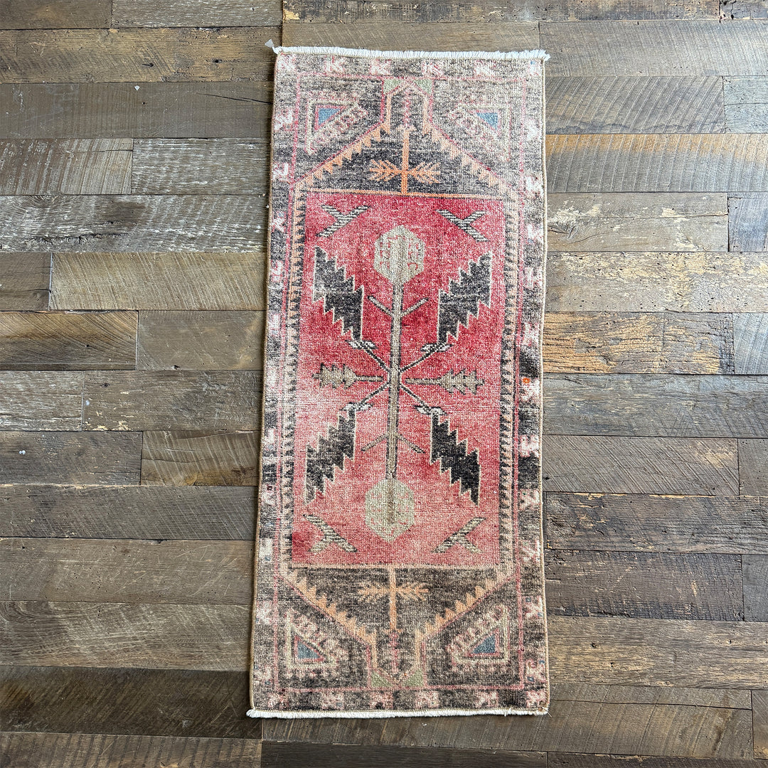 Vintage Rug No. 103