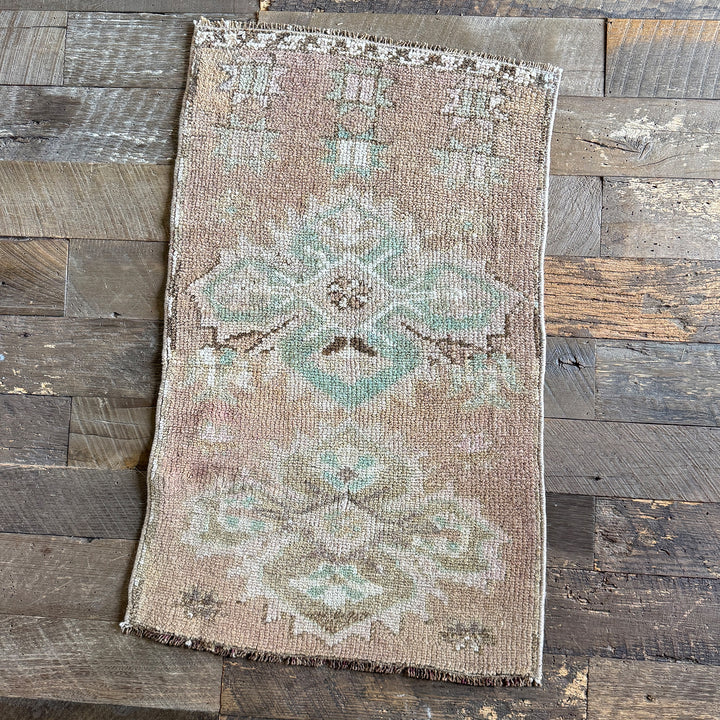 Vintage Rug No. 100
