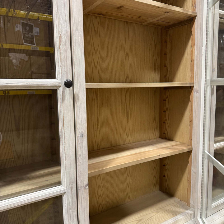 Alia Cabinet