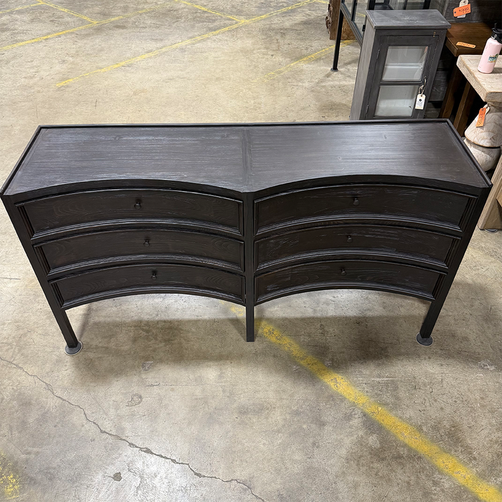 Arma Double Crescent Chest