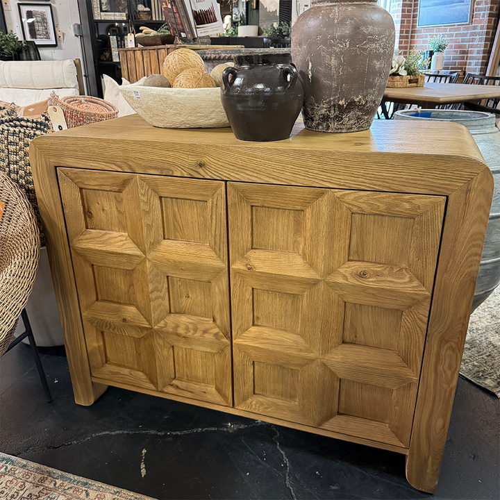 Dallas Accent Chest