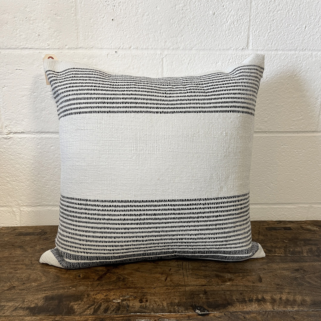 20" x 20" Outdoor Pillow