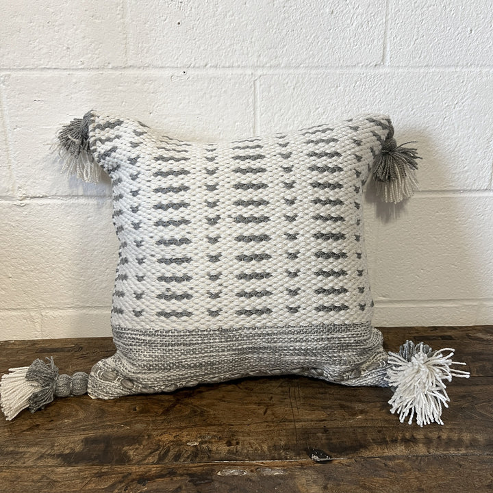 18" x 18" Outdoor Pillow