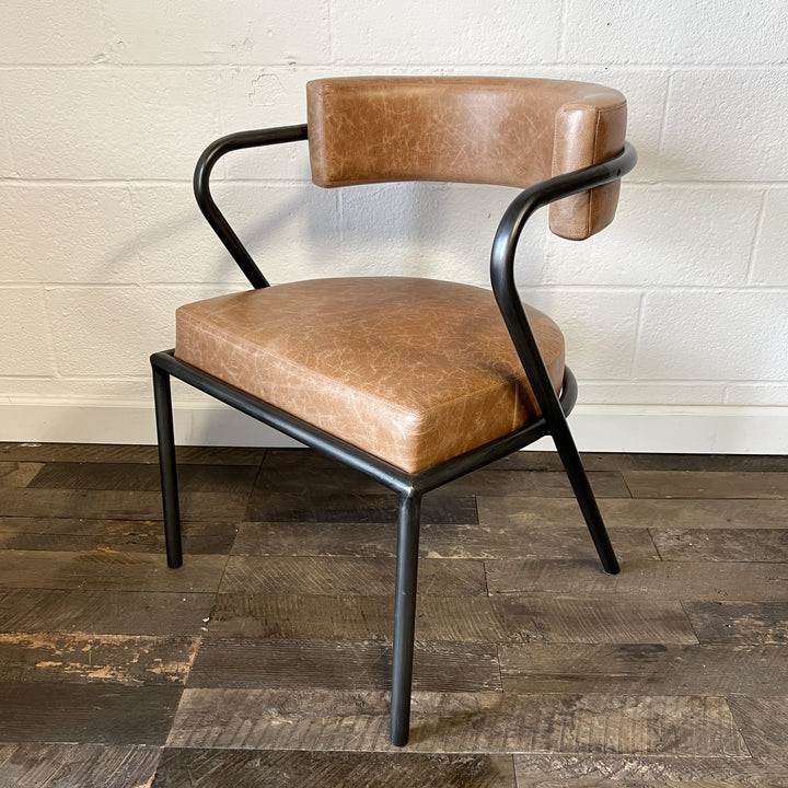 Lyona Chair