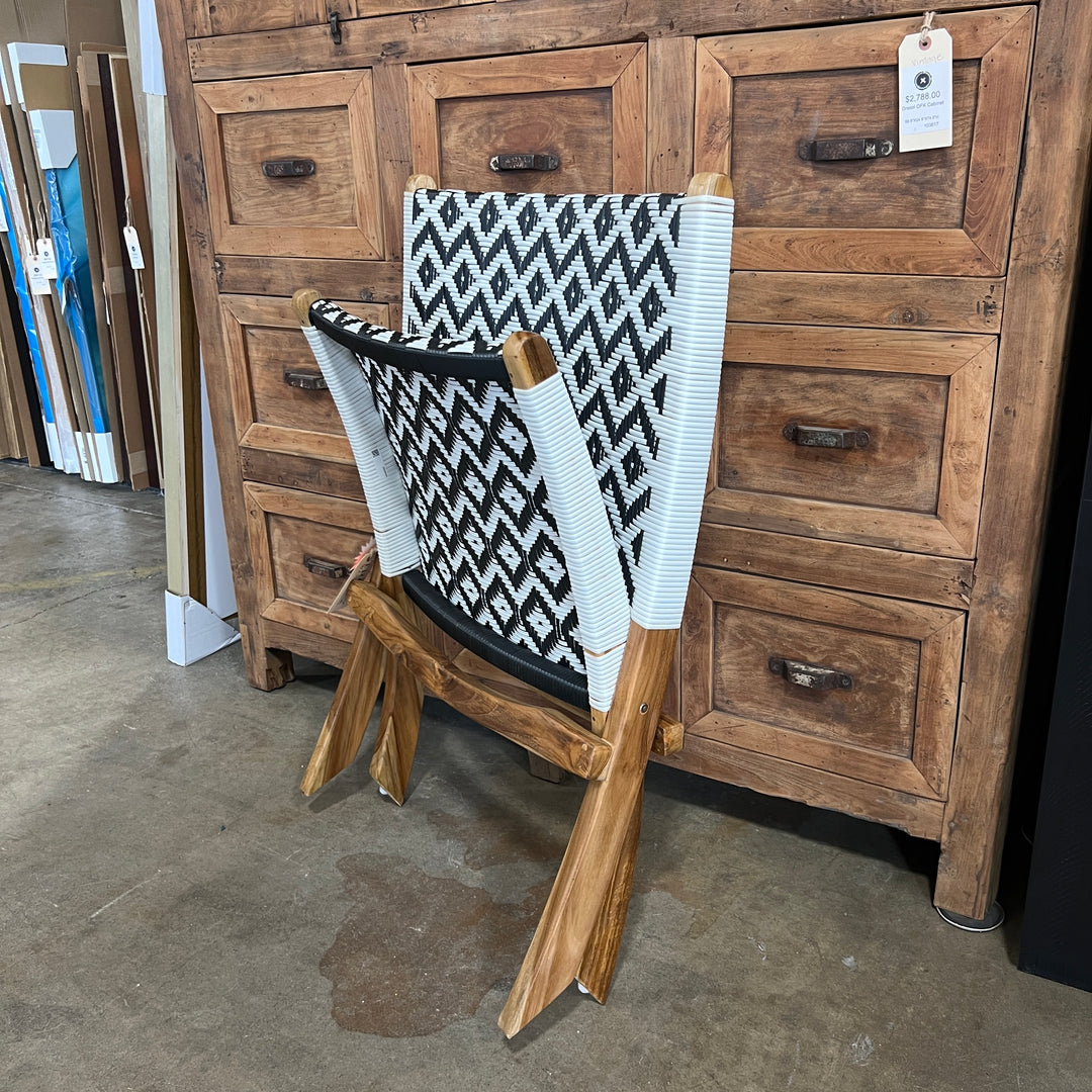 Erica Outdoor Lounge Chair