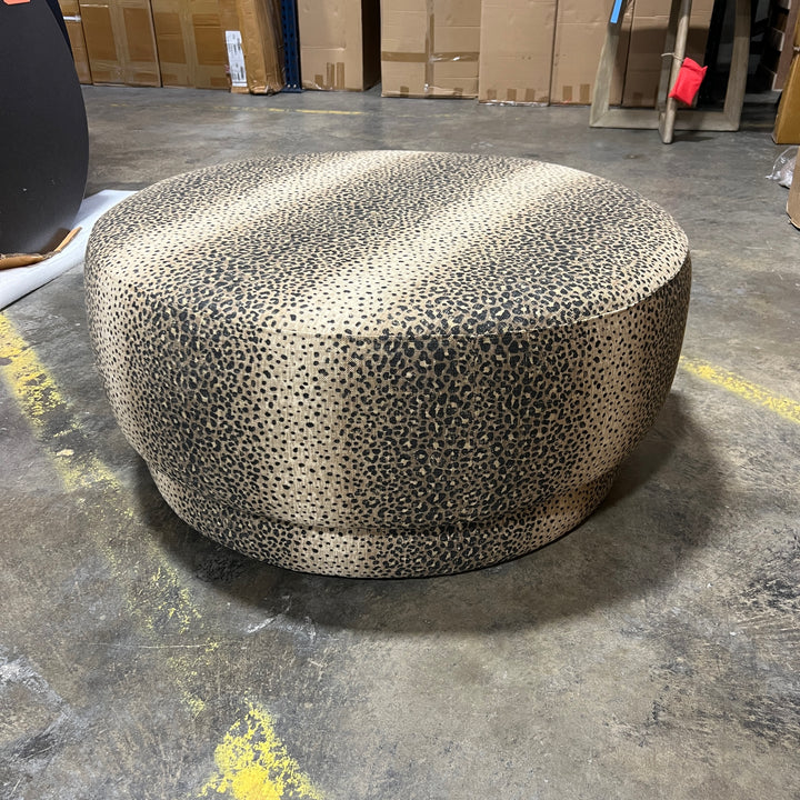 Oscar 39" Round Ottoman
