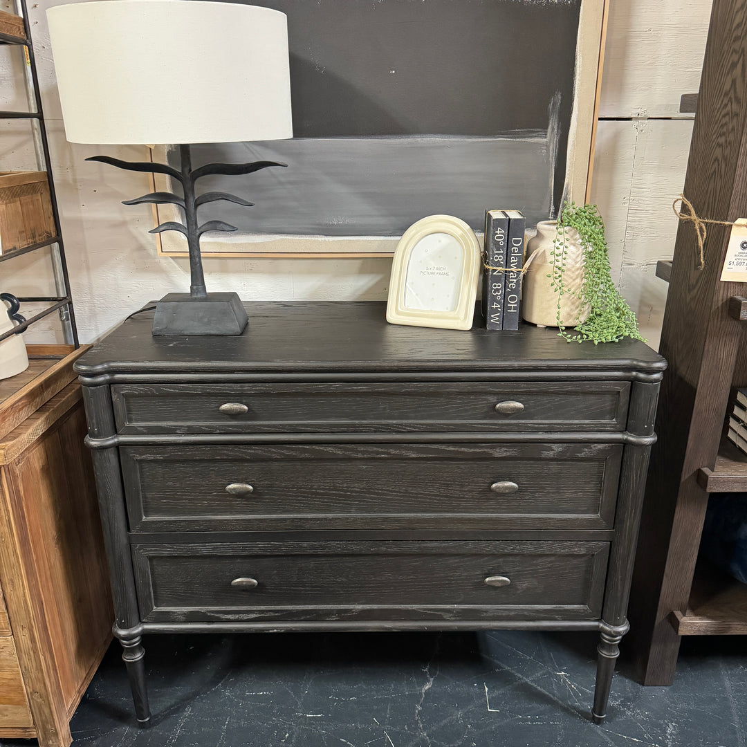 Xenia Chest