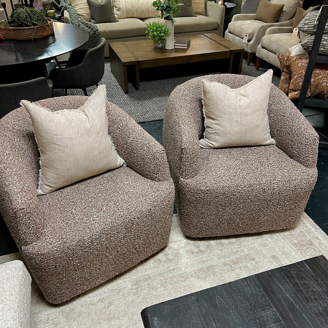 Vero Swivel Chair