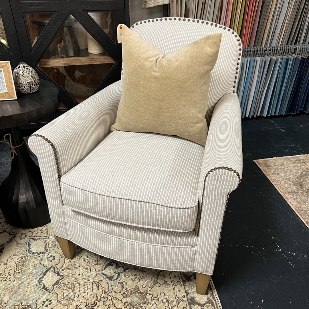 Gus Chair