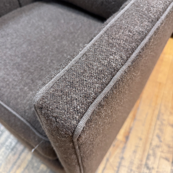 Kitt Swivel Chair