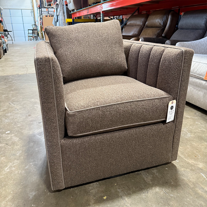 Kitt Swivel Chair