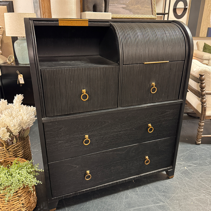 Merrick Chest