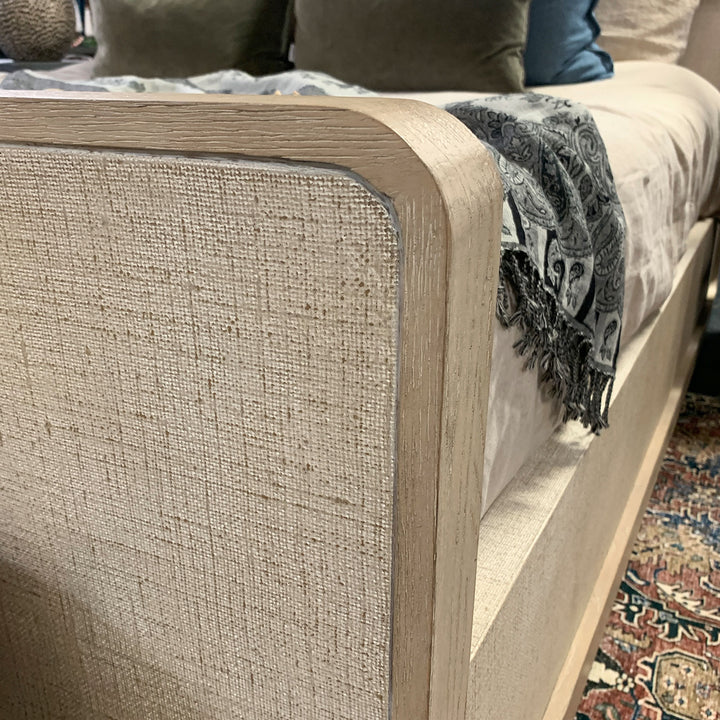 Mattia Bed